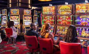 Katalog permainan Yggdrasil di aplikasi rajabarbar menampilkan slot populer dan live dealer